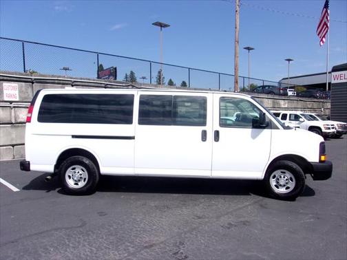 2016 Chevrolet Express 3500 LS