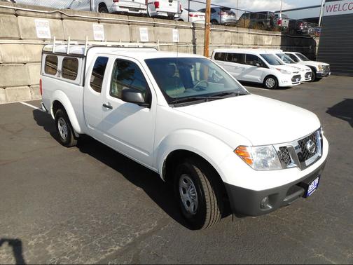 2016 Nissan Frontier S