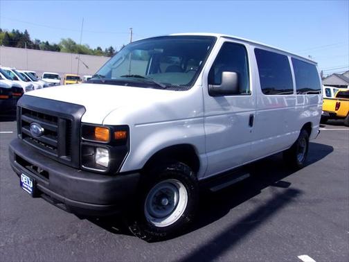 2008 Ford E350 Super Duty XL Wagon