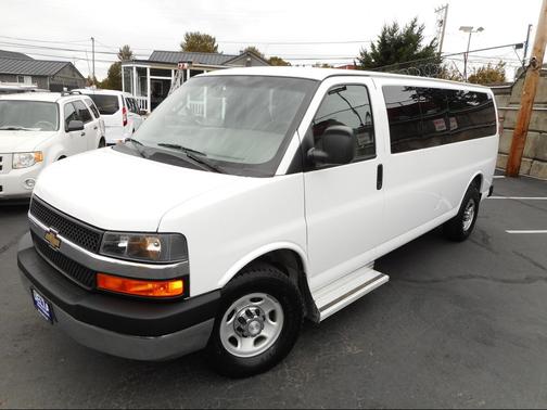 2016 Chevrolet Express 3500 LT