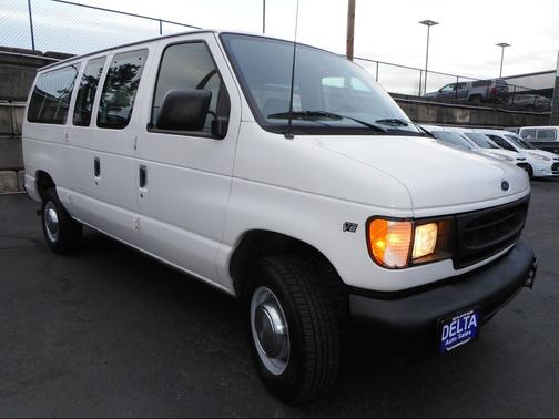 2002 Ford E350 Super Duty XL Wagon