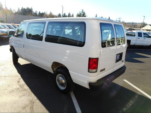 1999 Ford E350 Super Duty XL Wagon