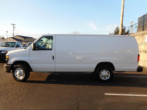2008 Ford E350 Super Duty Cargo