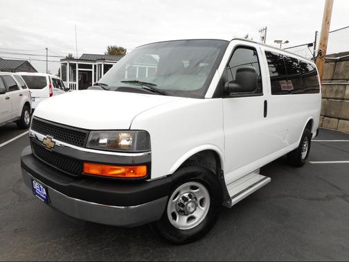 2016 Chevrolet Express 3500 LT