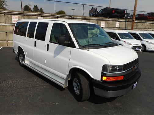 2016 Chevrolet Express 3500 LT