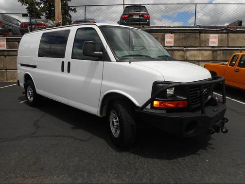 White 2013 GMC Savana 3500 RWD 3500 Cargo Van 1 Owner 67 Kmiles Winch Tow Pkg