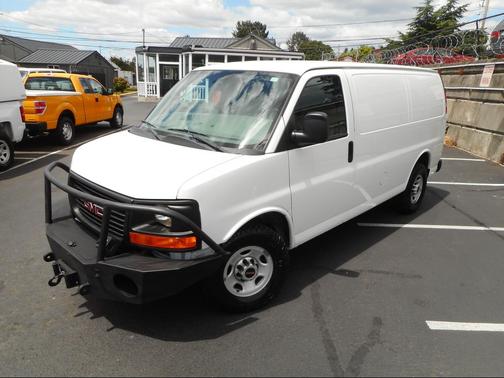 White 2013 GMC Savana 3500 RWD 3500 Cargo Van 1 Owner 67 Kmiles Winch Tow Pkg
