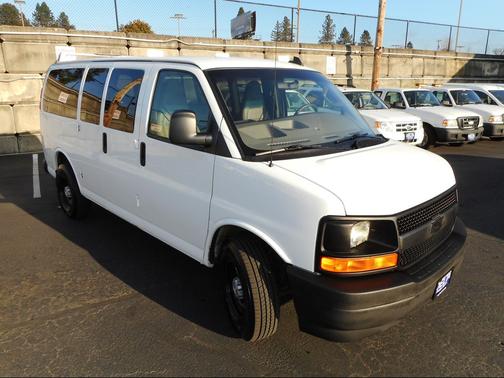 2017 Chevrolet Express 2500 LS