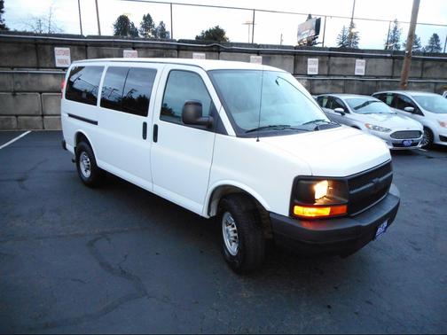 2008 Chevrolet Express 3500 Base