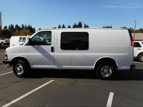 2015 Chevrolet Express 3500 RWD 3500 6.0 V8 Cargo Van 1 Owner NEW TIRES PWR Op