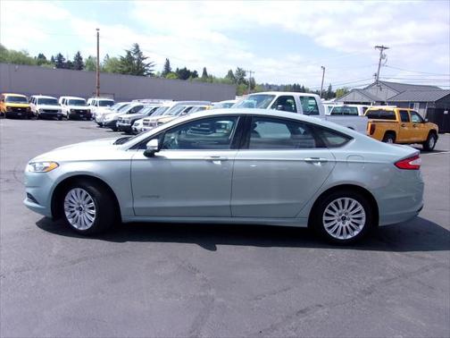2014 Ford Fusion Hybrid SE