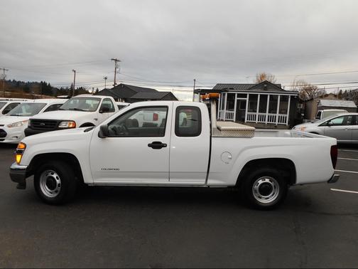 2004 Chevrolet Colorado Base