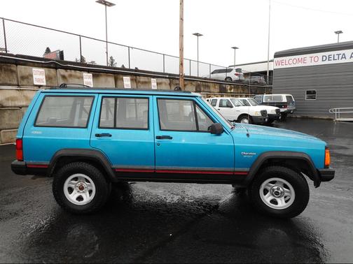 1994 Jeep Cherokee Sport 4WD