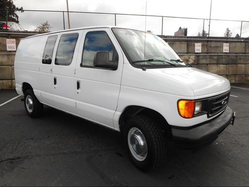 2006 Ford E250 Base