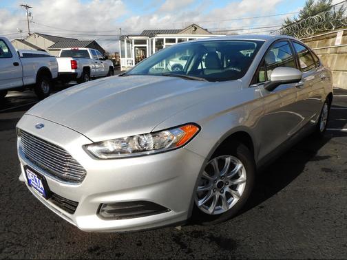 2015 Ford Fusion S