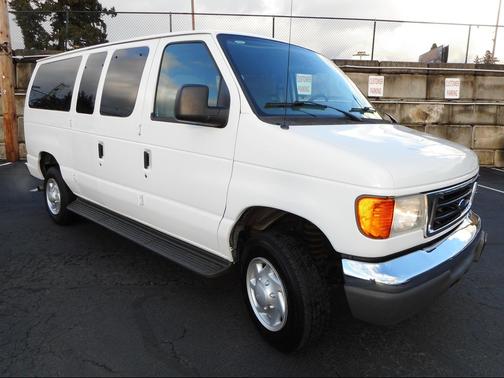 2007 Ford E350 Super Duty XL Wagon