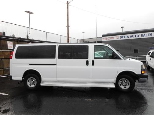 2008 Chevrolet Express 3500 Base