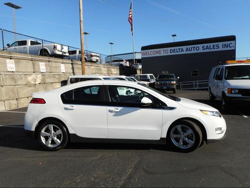 2015 Chevrolet Volt Base