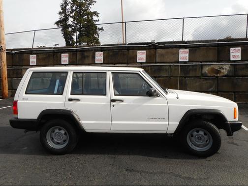 1998 Jeep Cherokee SE 4WD