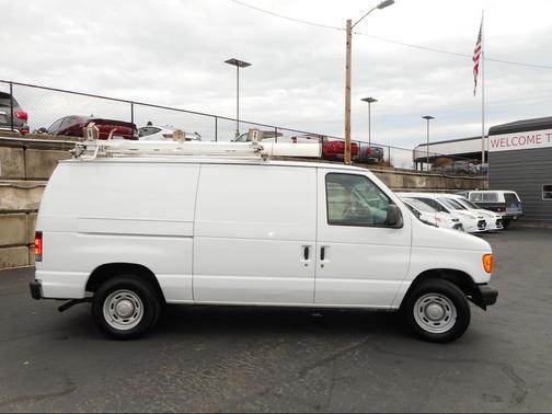 2006 Ford E150 Cargo