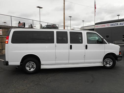 2016 Chevrolet Express 3500 LT