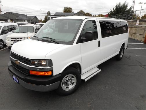 2016 Chevrolet Express 3500 LT