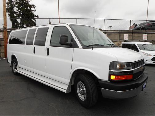 2016 Chevrolet Express 3500 LT