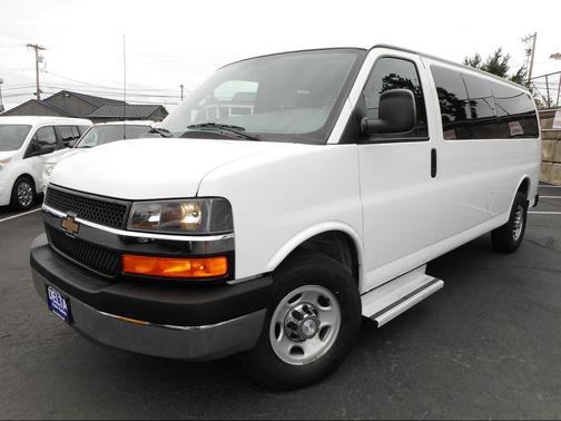 2016 Chevrolet Express 3500 LT