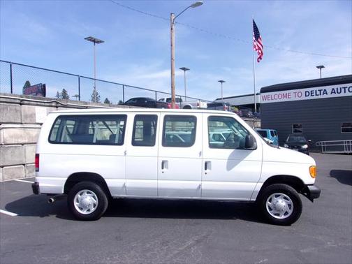 2007 Ford E350 Super Duty XL Wagon