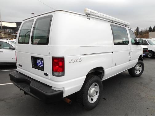 2003 Ford E250 Base