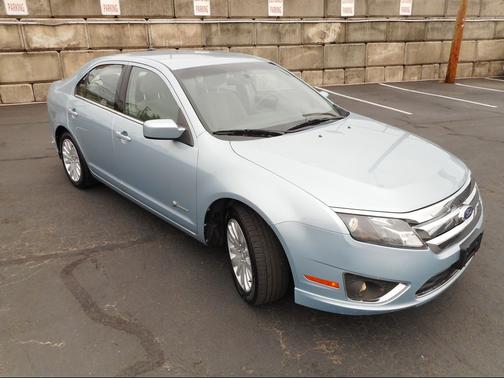 2010 Ford Fusion Hybrid S