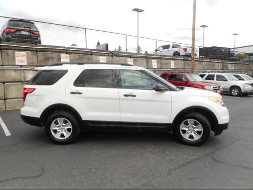White 2011 Ford Explorer Base