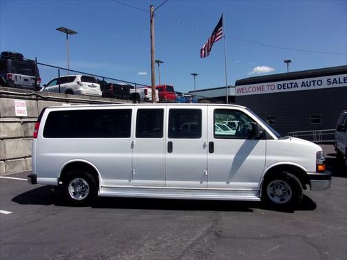 2016 Chevrolet Express 3500 LT