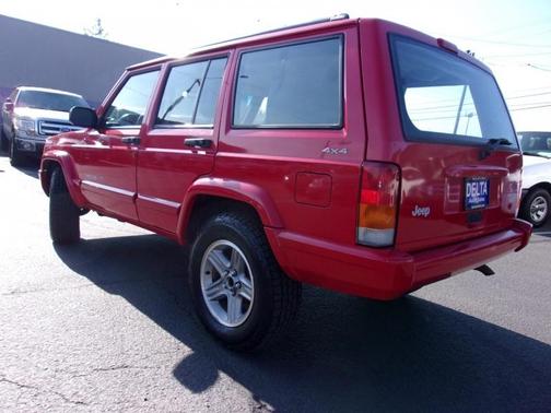 Photo 5 of 27 of 2000 Jeep Cherokee Classic