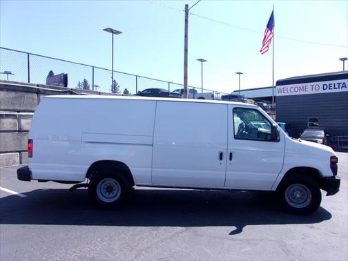 2009 Ford E350 Super Duty Cargo