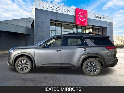 2025 Nissan Pathfinder SV FWD