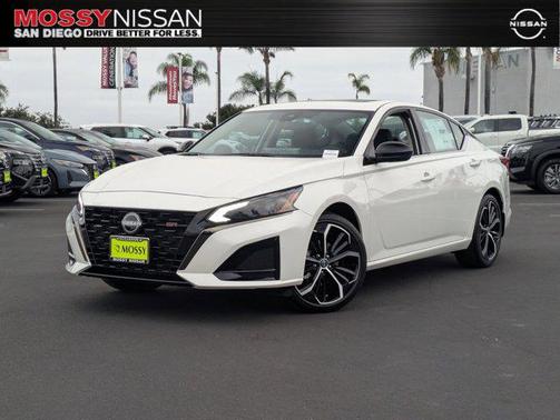 2025 Nissan Altima SR FWD