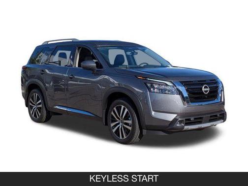 2025 Nissan Pathfinder Platinum FWD