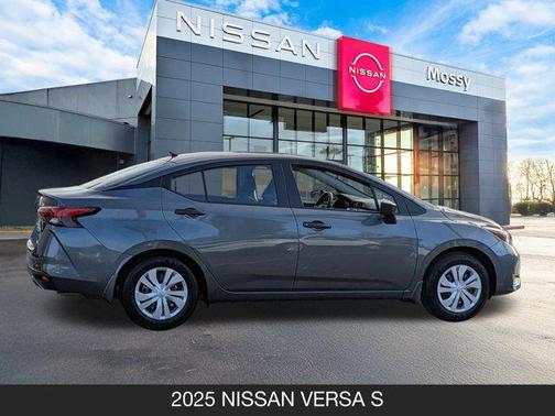 2025 Nissan Versa 1.6 S