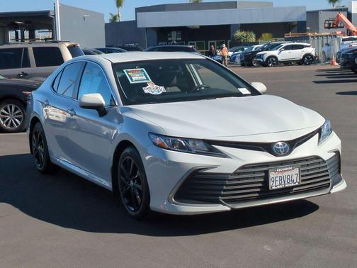 Ice Edge 2023 Toyota Camry LE