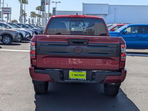 2025 Nissan Frontier PRO-4X