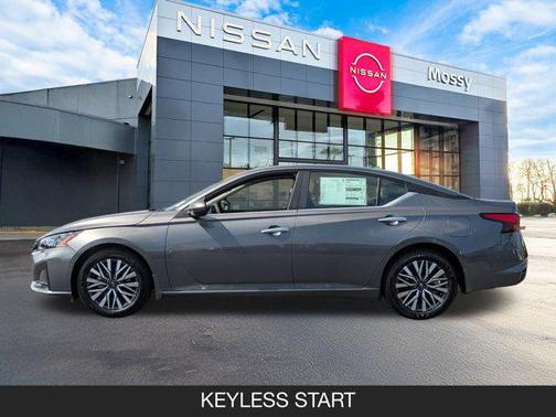 2025 Nissan Altima SV FWD