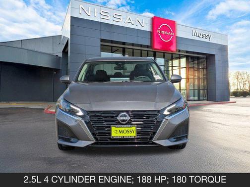 2025 Nissan Altima SV FWD