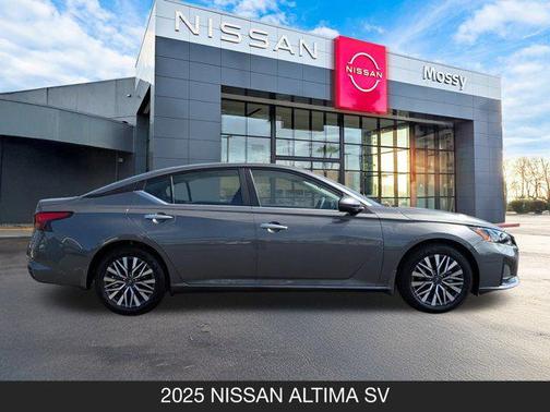 2025 Nissan Altima SV FWD