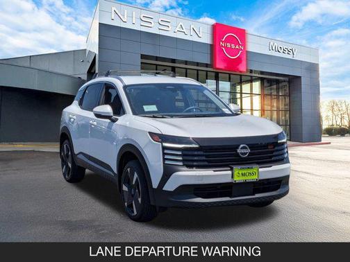 2025 Nissan Kicks SR