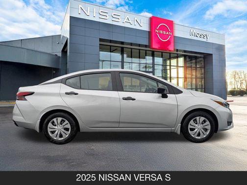 2025 Nissan Versa 1.6 S