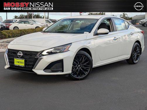 2025 Nissan Altima SV FWD