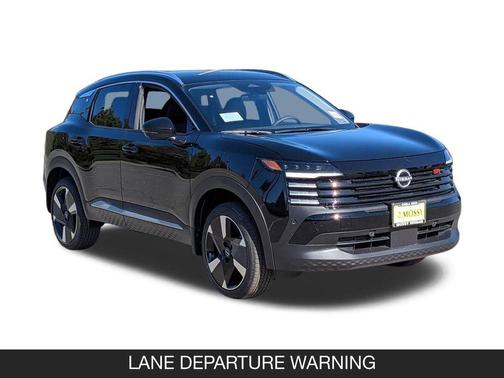 Super Black 2026 Nissan Kicks SR