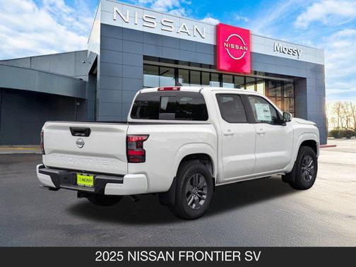 2025 Nissan Frontier SV