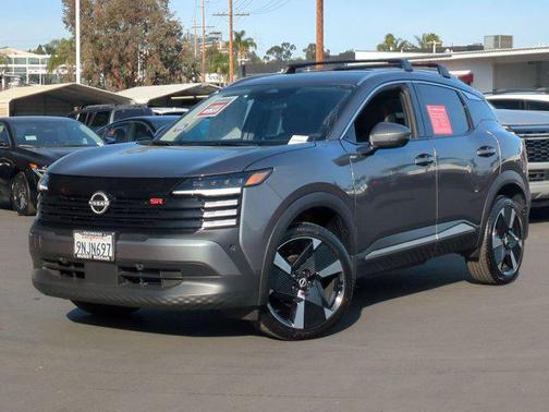 2025 Nissan Kicks SR